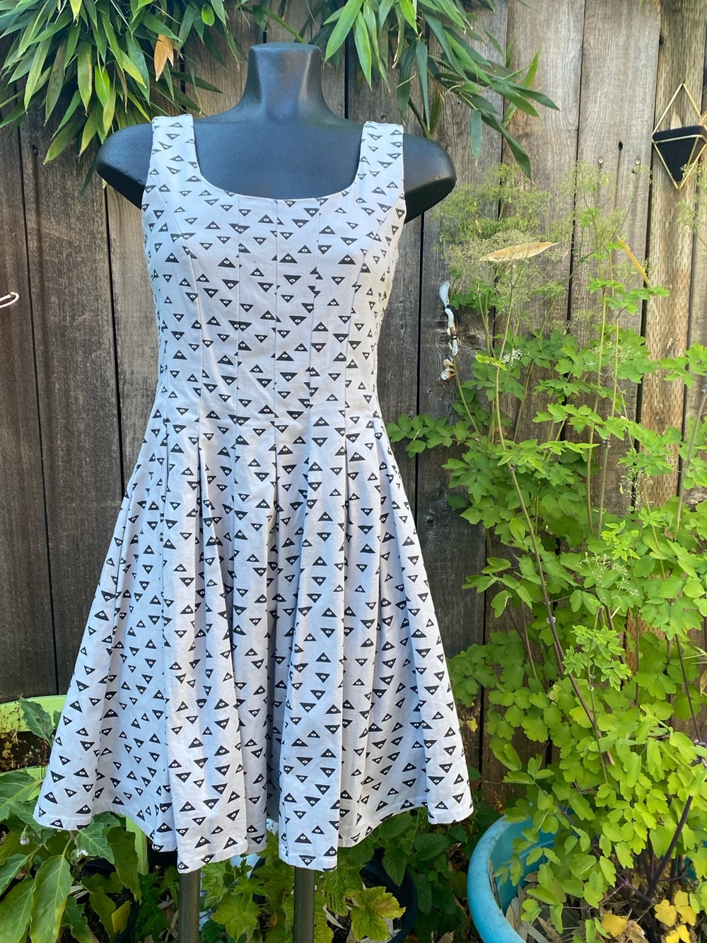 Nooworks Triangle Eye Pleated Dress - Size S